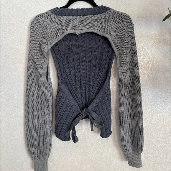 Zara Women's Two-Tone Gray Sweater - Picture 3 of 3